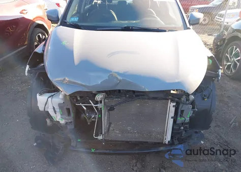 2021 Nissan Kicks Sv Xtronic Cvt из США, поврежденный, VIN 3N1CP5CV0ML489024